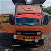 Tr